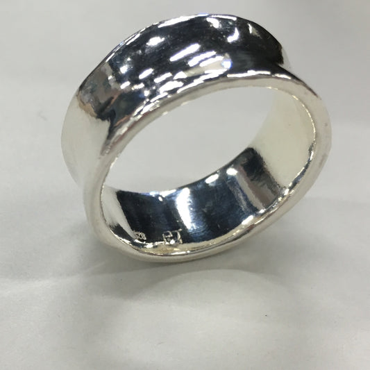 7mm Wide Concave Ring.