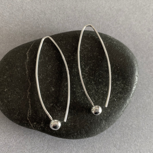 Ear Ring Simplicity Hoop with 5mm Ball