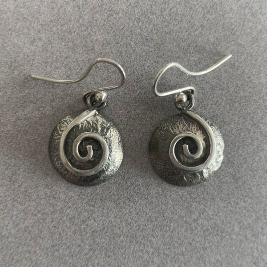 Ear Ring Oxidised Koru
