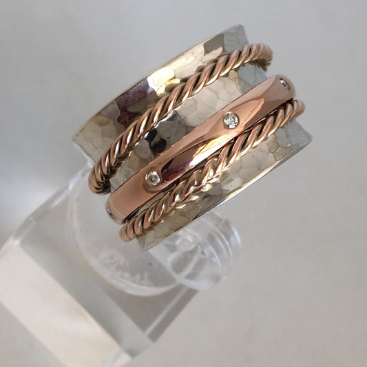 Spinner Ring with Red Gold and Diamonds