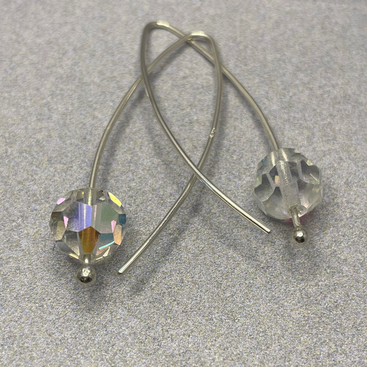 Ear Ring Simplicity Hoop with Swarovski Crystal
