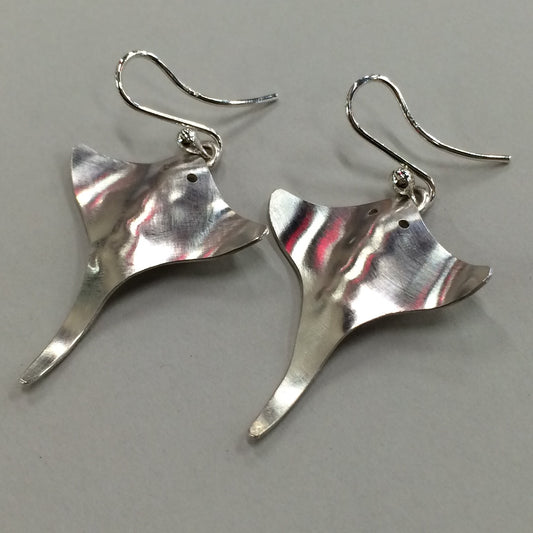 Ear Ring: Sting Ray.
