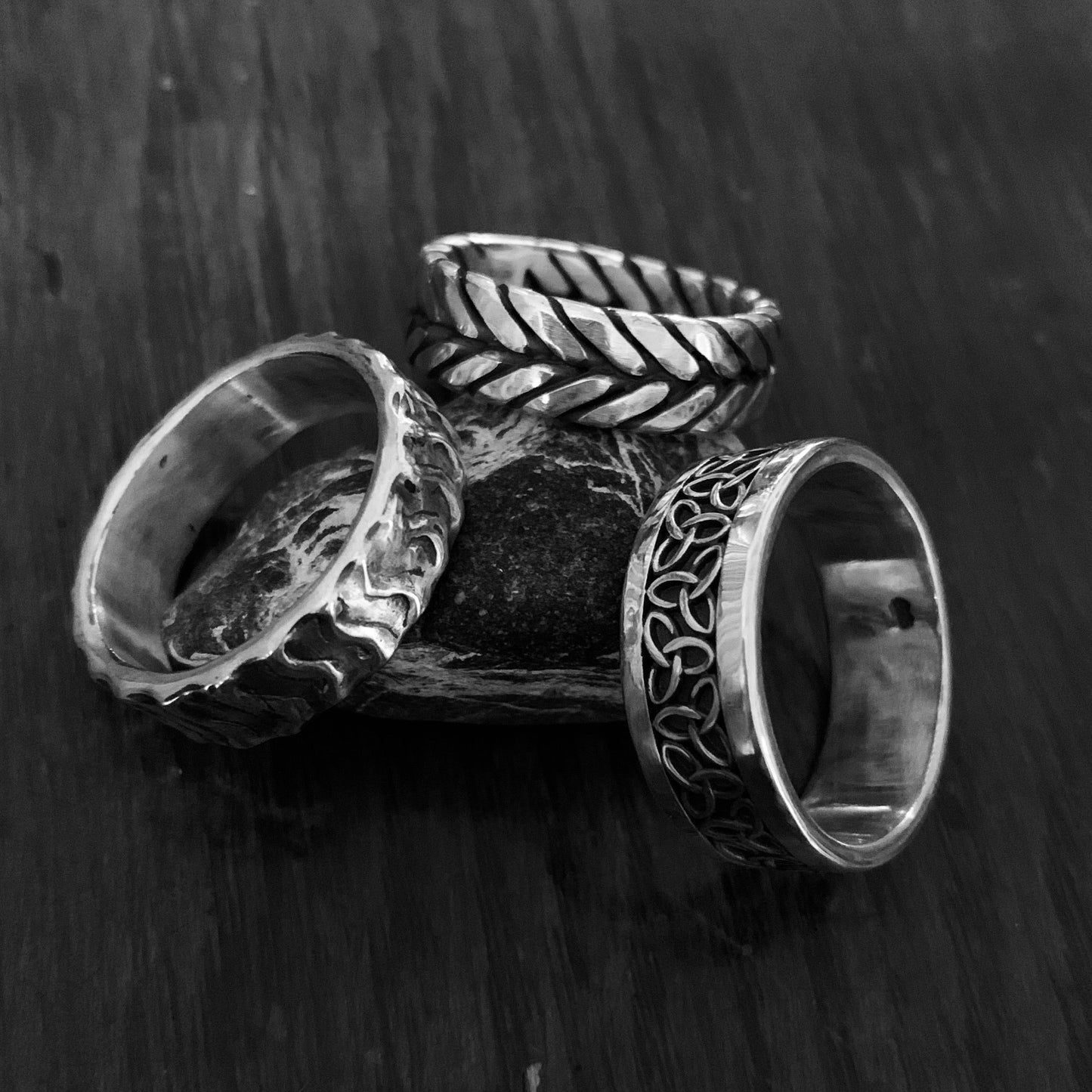Gents Ring: Celtic insert