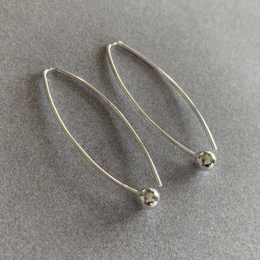 Ear Ring Simplicity Hoop with 5mm Ball