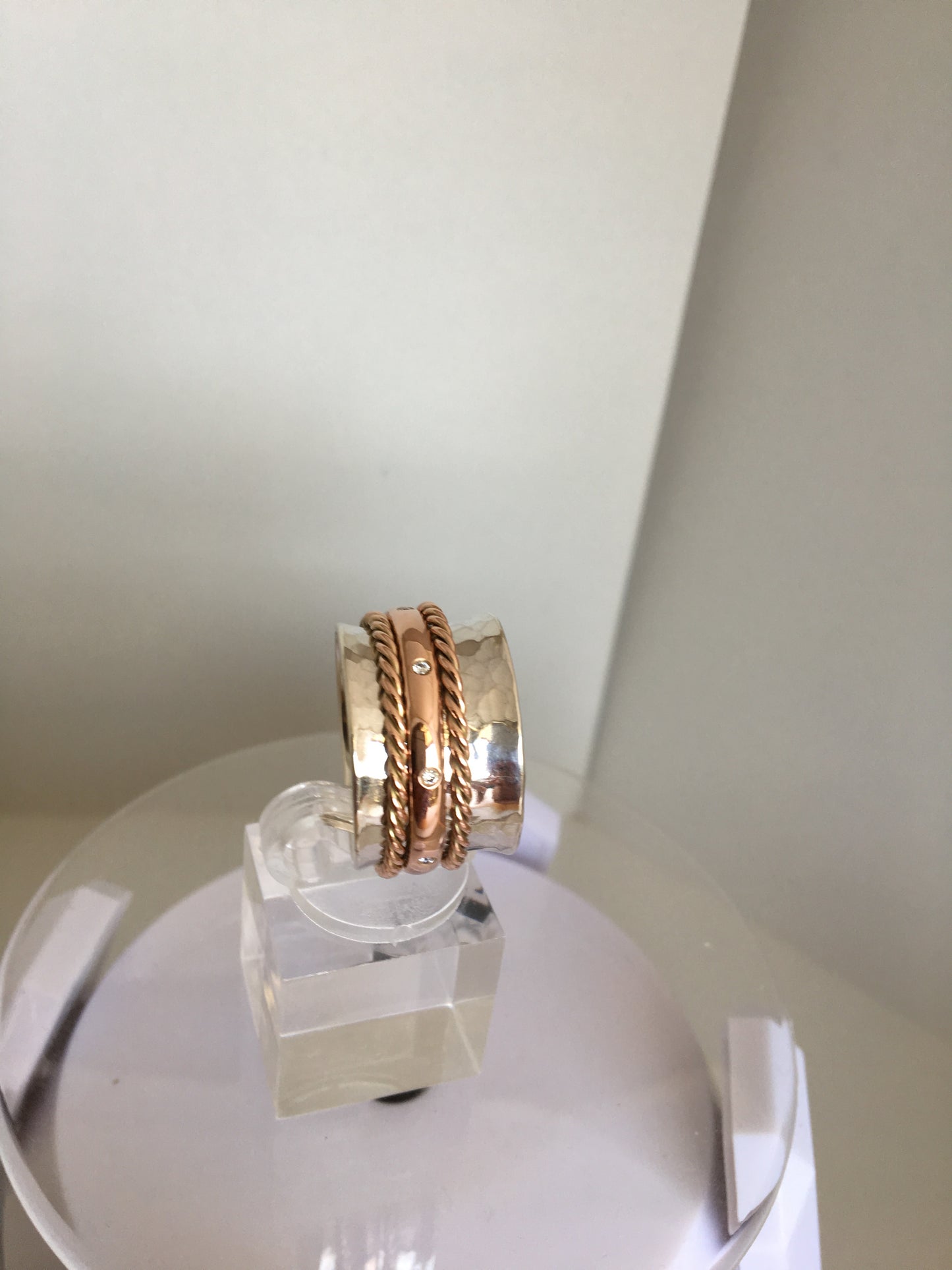Spinner Ring with Red Gold and Diamonds