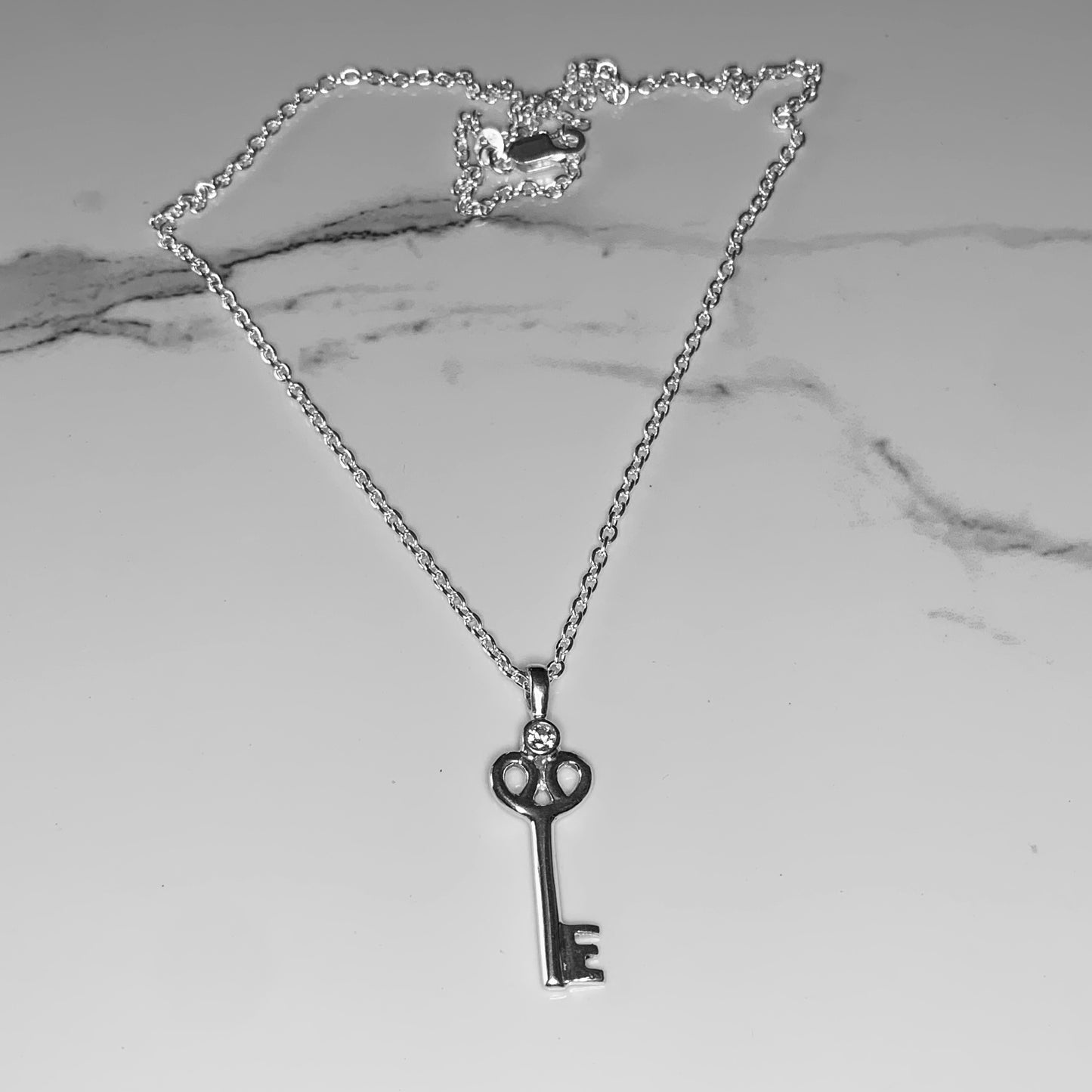 Key Pendant with 3mm (0.10ct)Diamond
