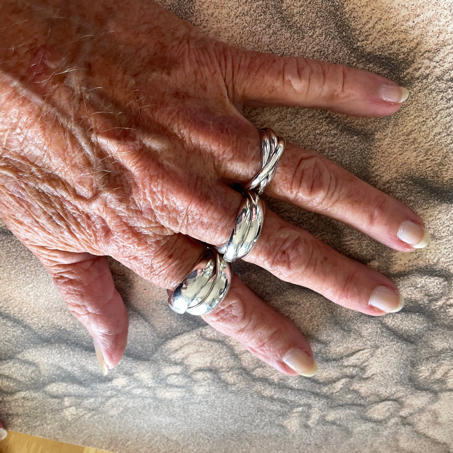 Small, Medium, Large Russian Wedders